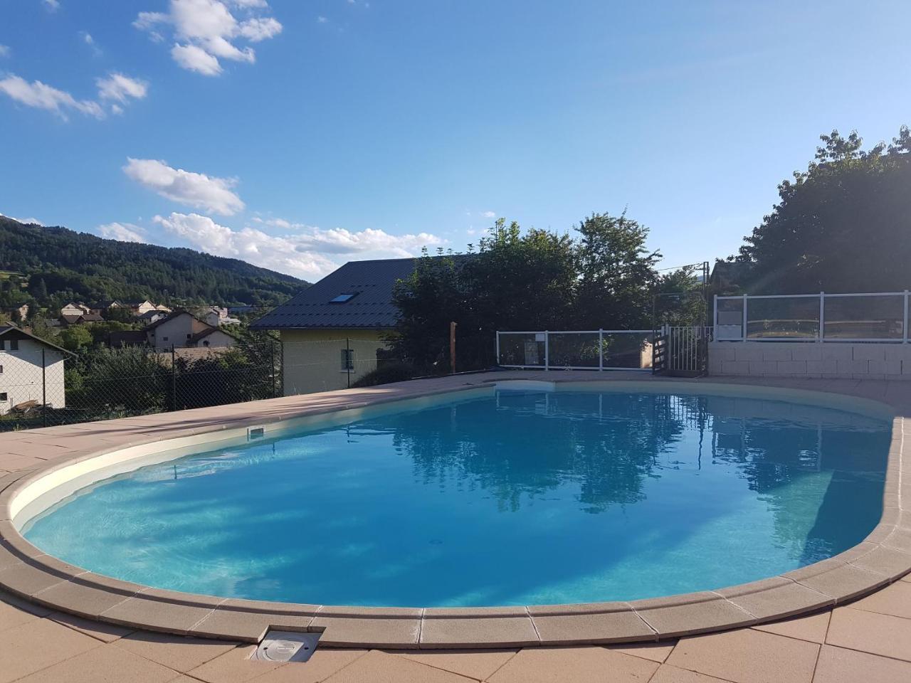 Camping Les Auches Ancelle Exterior photo